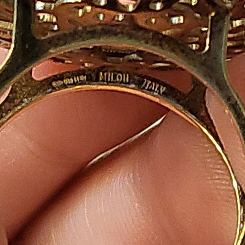 Beautiful 10 kt Yellow Gold Ring - Picture 3 of 3
